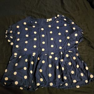 3/$20 1xl boutique polka dot blue top